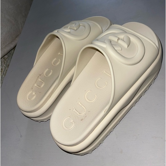 Platform Slides - Picture 4 of 6